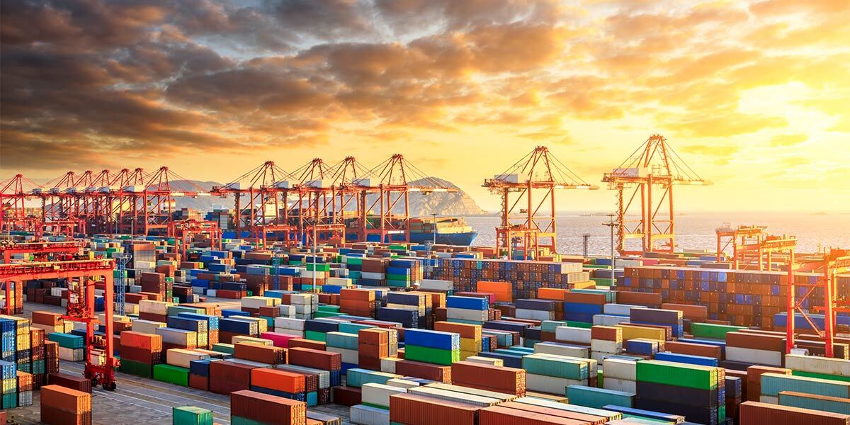 Why Salespeople Must Avoid Becoming a Commodity in the Age of AI, Automation, and Blue Ocean Disruption